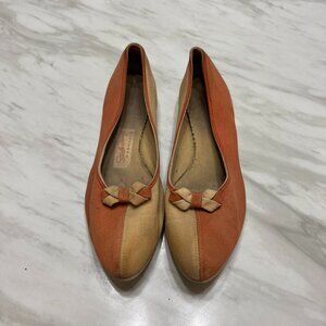 Vintage Flat Shoes by Strollalongs in Orange and Beige - Washable  from the 70's